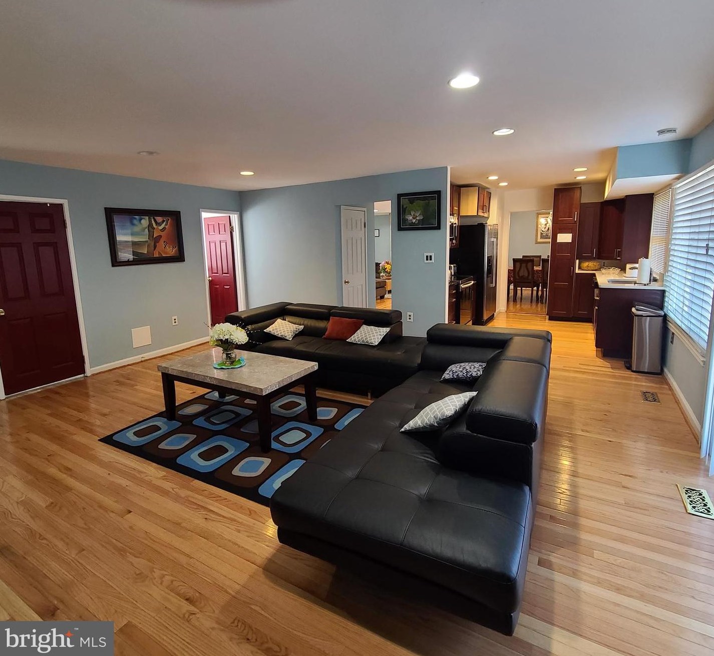 8726 Litwalton Ct, Vienna VA  22182-5012 exterior
