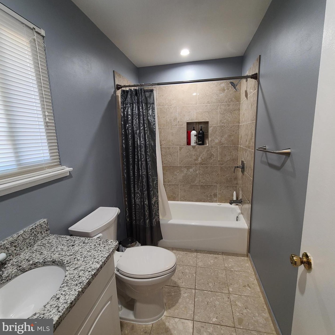 8726 Litwalton Ct, Vienna VA  22182-5012 exterior