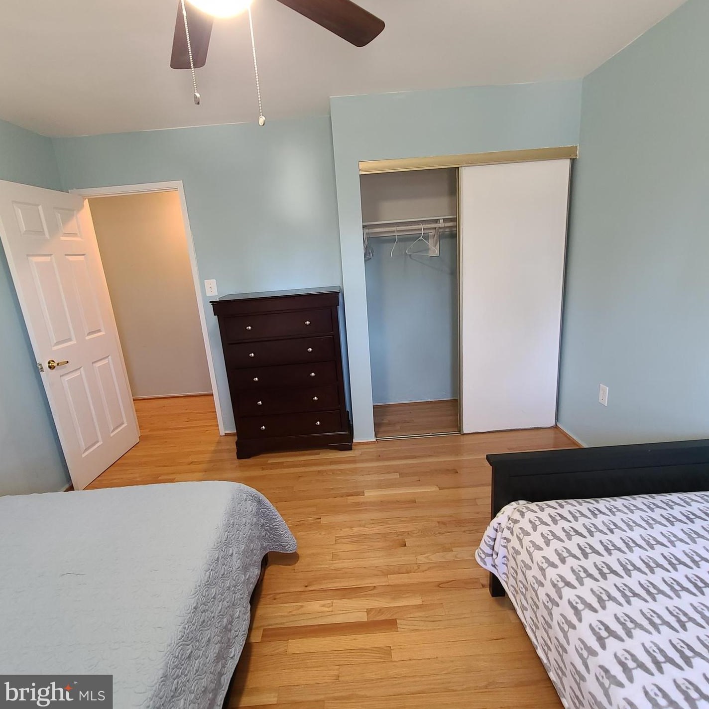 8726 Litwalton Ct, Vienna VA  22182-5012 exterior