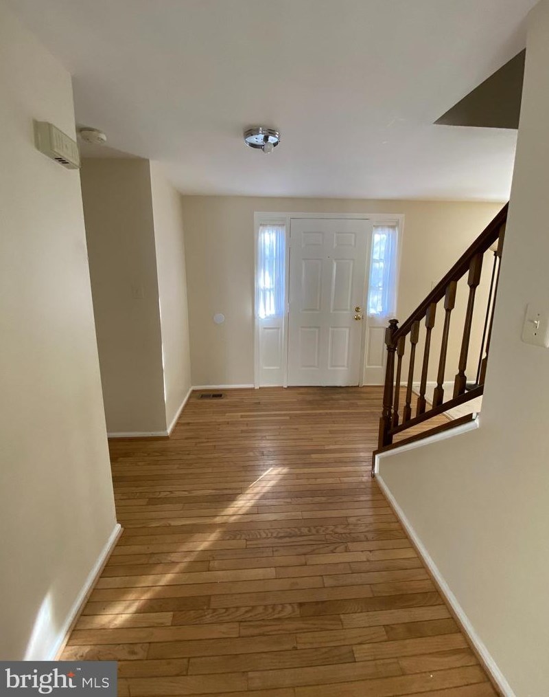 5847 New England Woods Dr, Springfield, VA 22015
