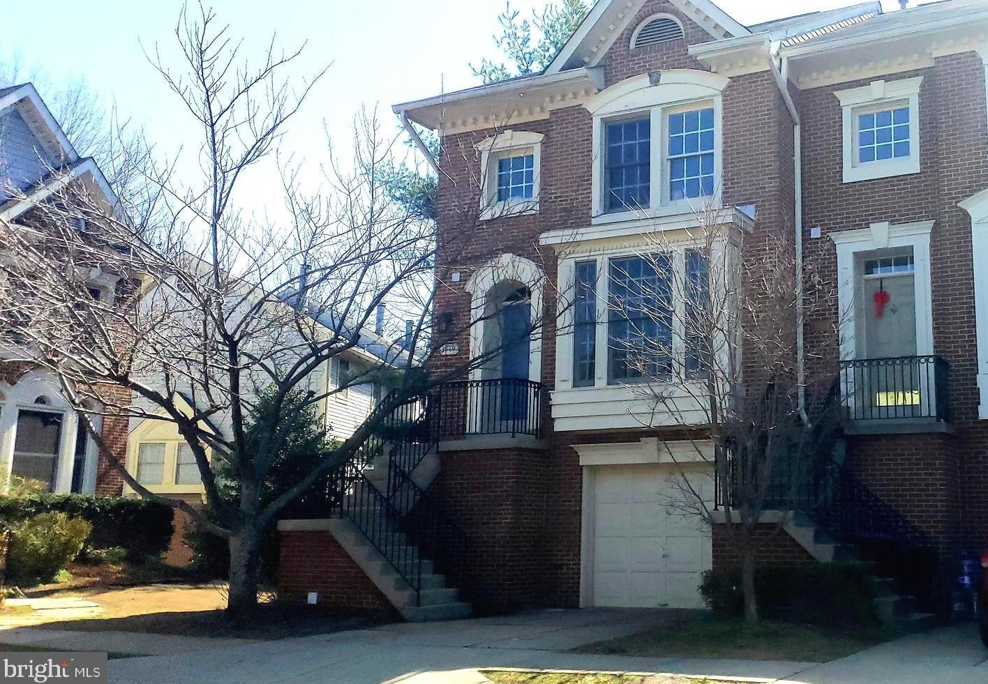 3919 Kathryn Jean Ct, Fairfax, VA 22033-2741