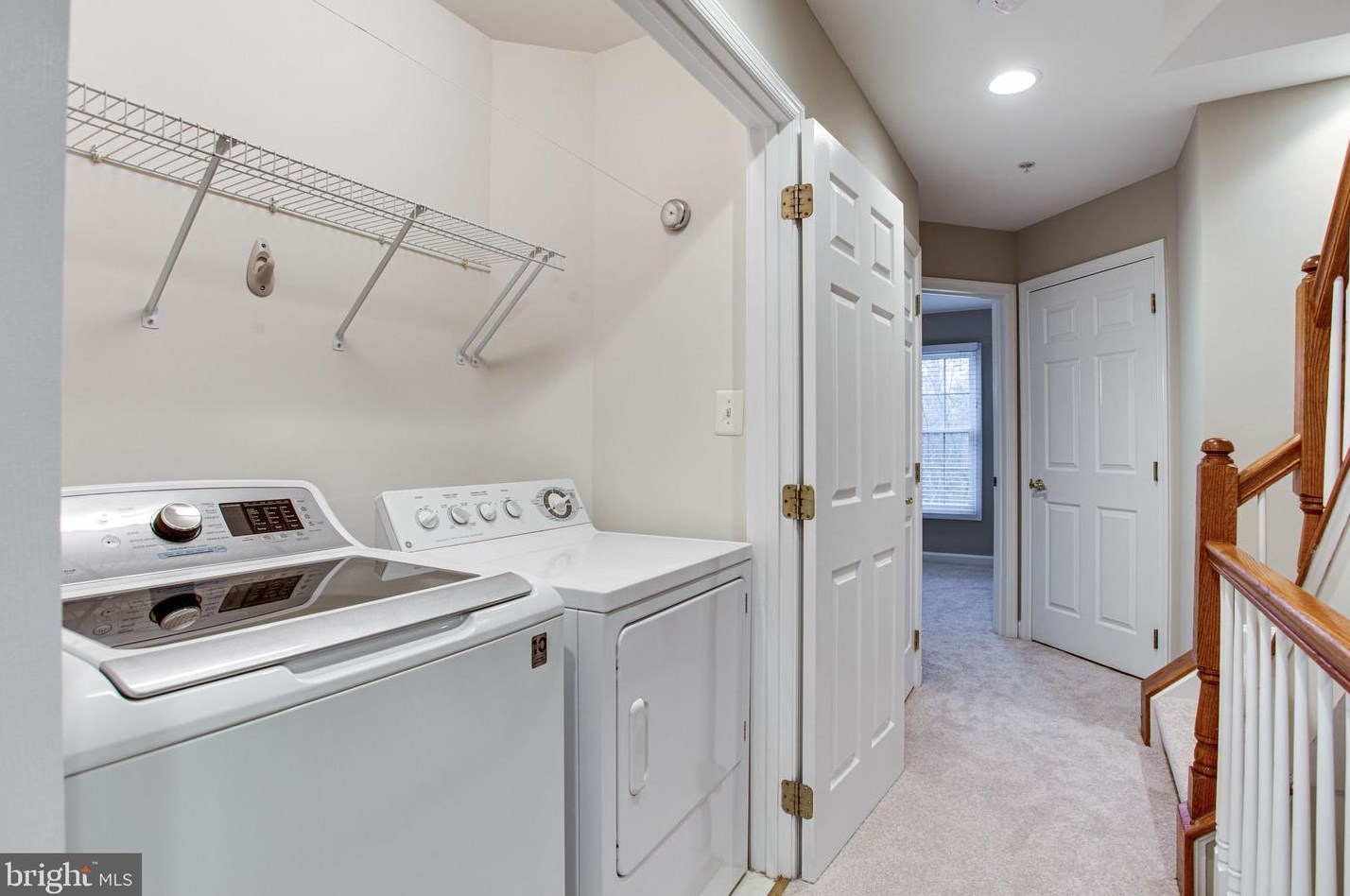 8896 Ashgrove House Ln, Vienna VA 22182-5550 exterior