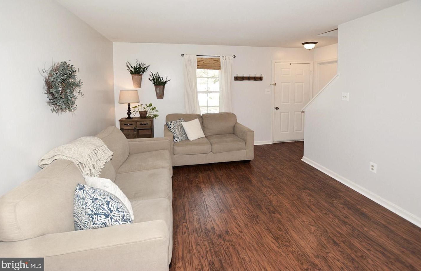 15117 Bernadette Ct, Fairfax, VA 20151-1420