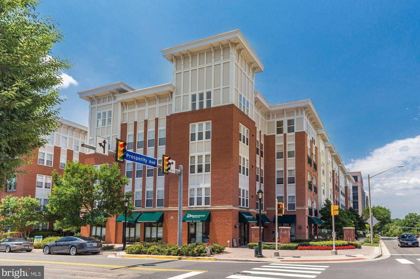 2665 Prosperity Ave, Fairfax VA  22031-4906 exterior