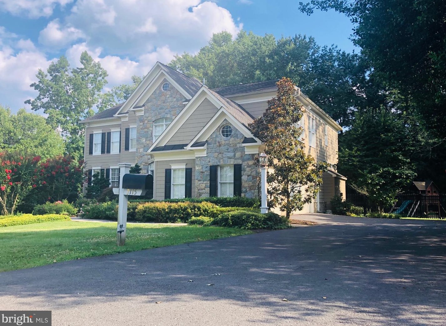 7115 Capitol View Dr, Mc Lean, VA 22101