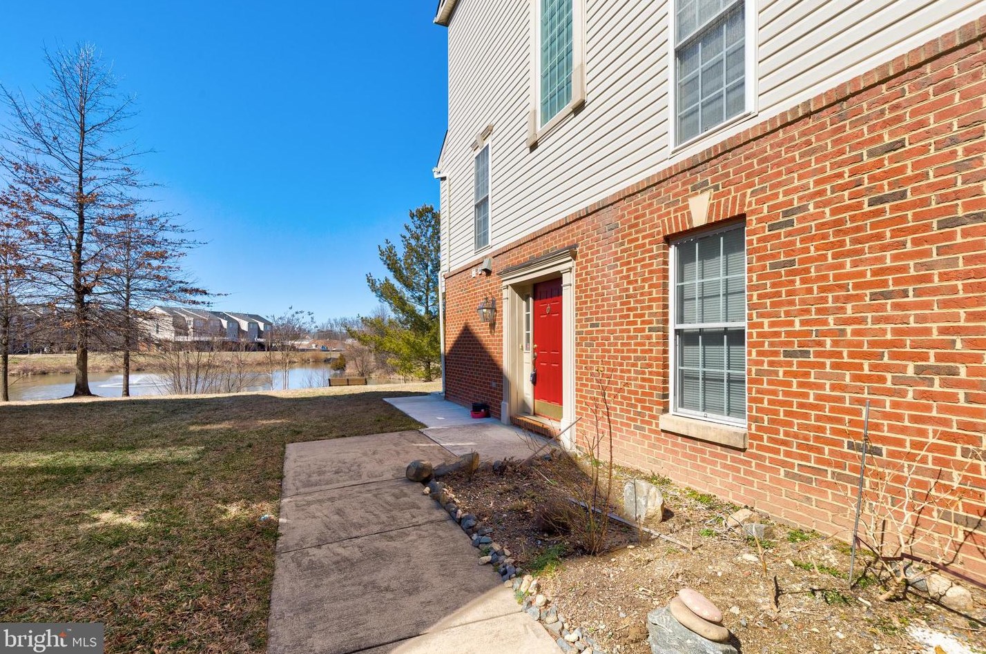 13522 Lavender Mist Ln, Centreville, VA 20120-3072