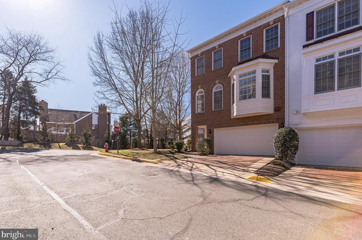 8807 Hunting Lodge Ct, Vienna, VA 22182-5505