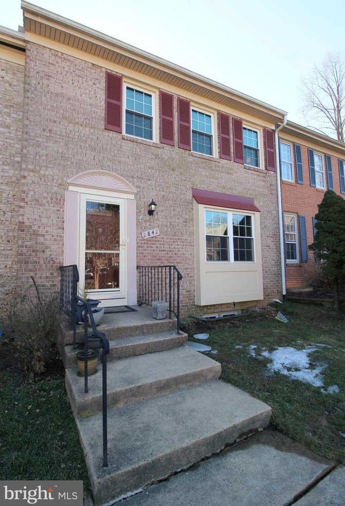 2842 Lafora Ct, Vienna, VA 22180