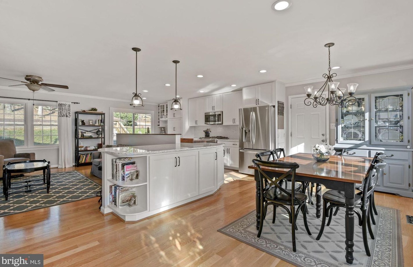 9630 Podium Dr, Vienna, VA 22182-3336