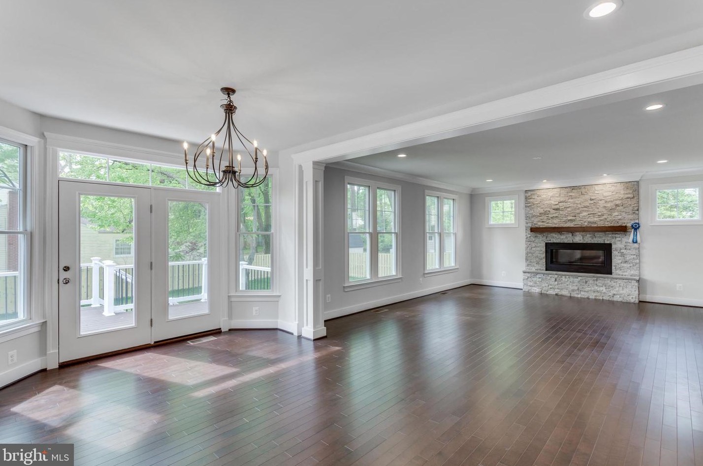 225 Church St, Vienna, VA 22180-4433
