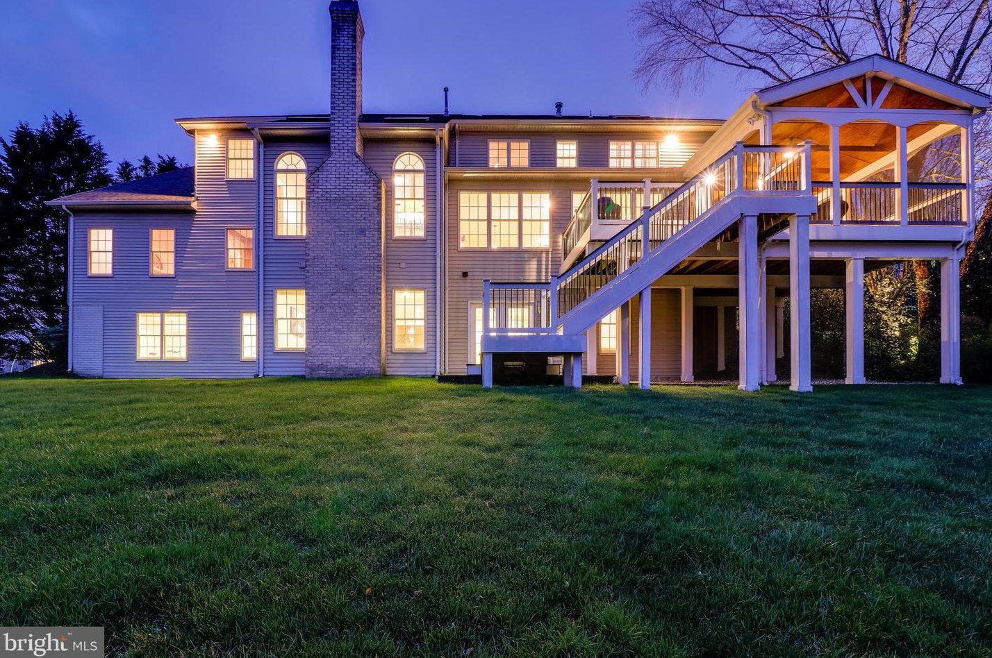 1783 Clovermeadow Dr, Vienna, VA 22182-1878