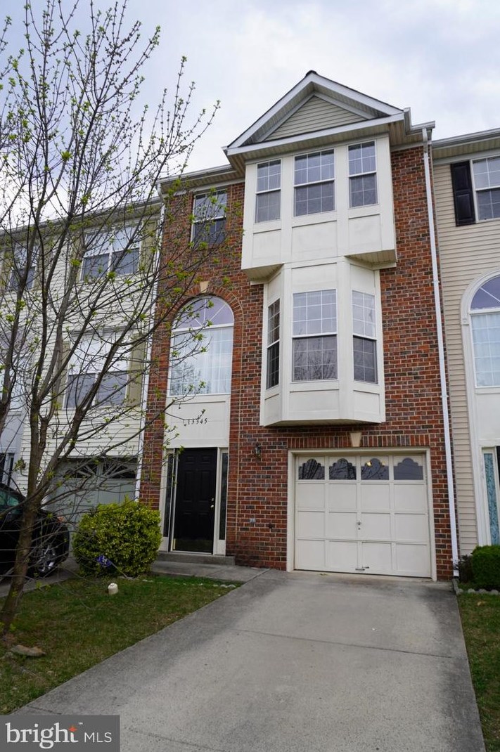 13345 Misty Dawn Dr, Herndon, VA 20171