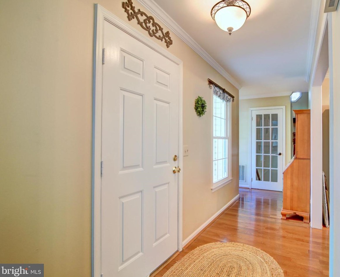 14366 Quail Pond Ct, Centreville VA  20120-1681 exterior