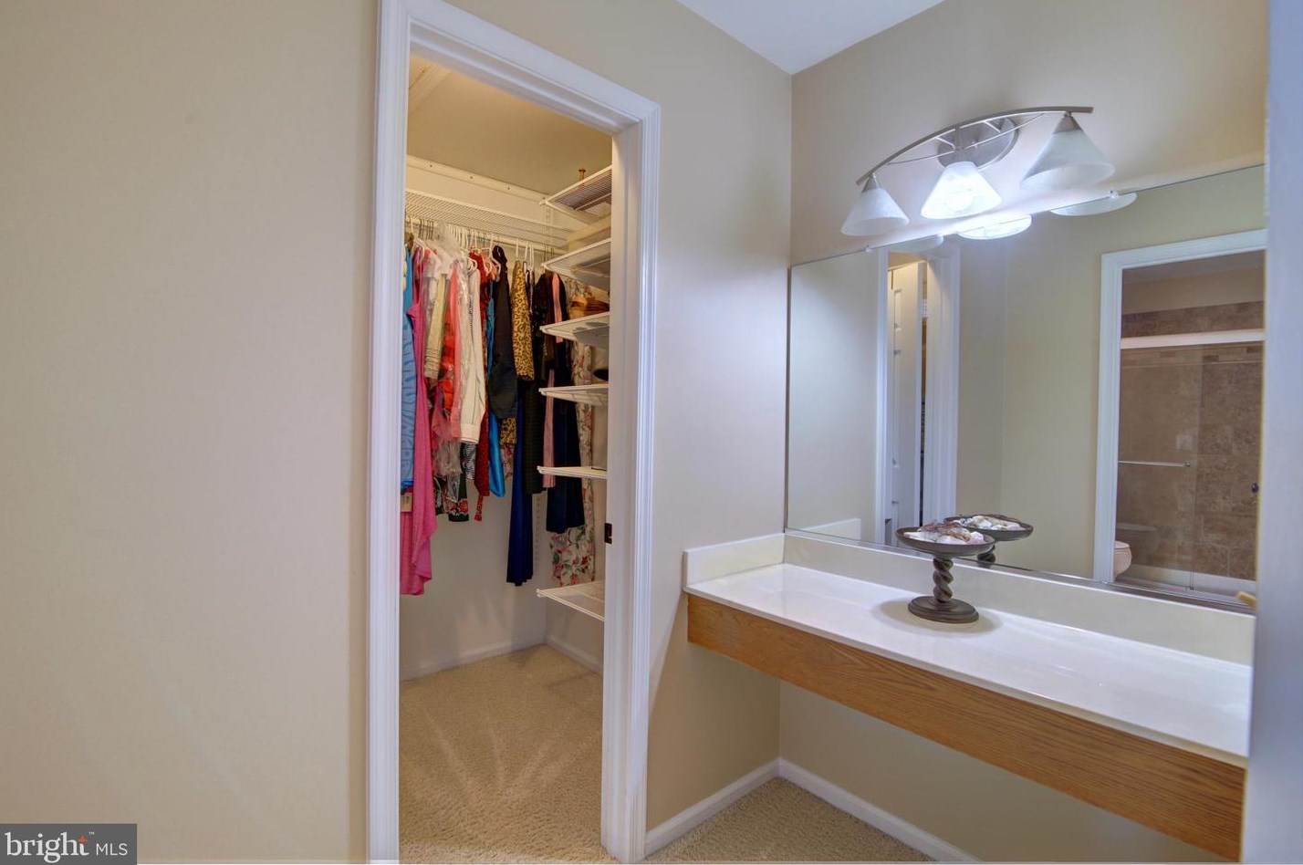 14366 Quail Pond Ct, Centreville VA  20120-1652 exterior