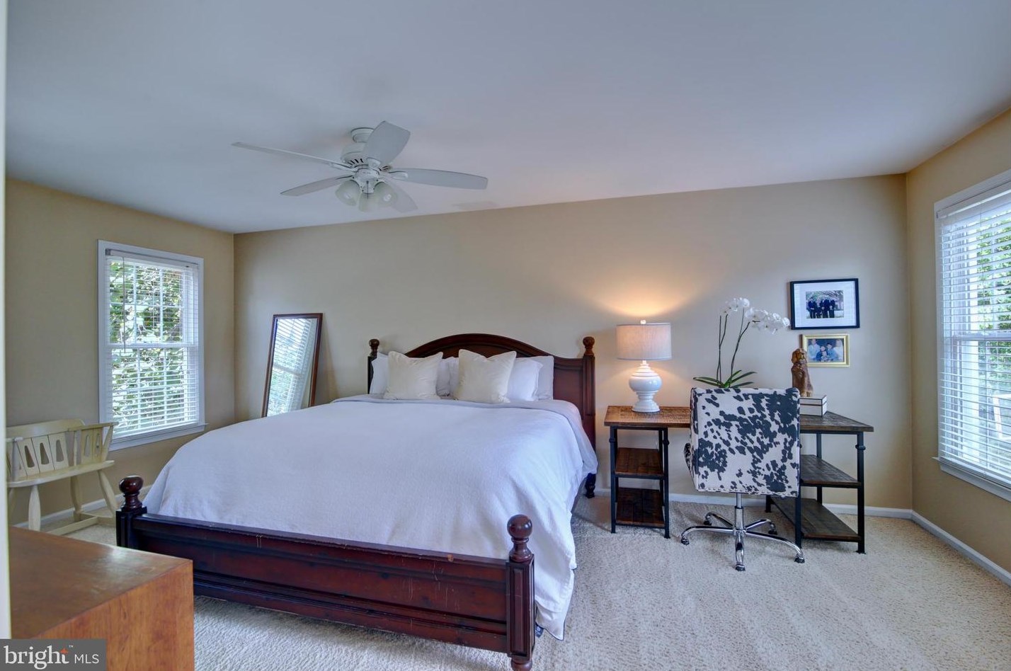 14366 Quail Pond Ct, Centreville VA  20120-1652 exterior