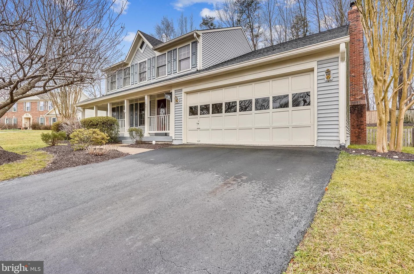 8740 Foxhall Ter, Fairfax, VA 22039-3300