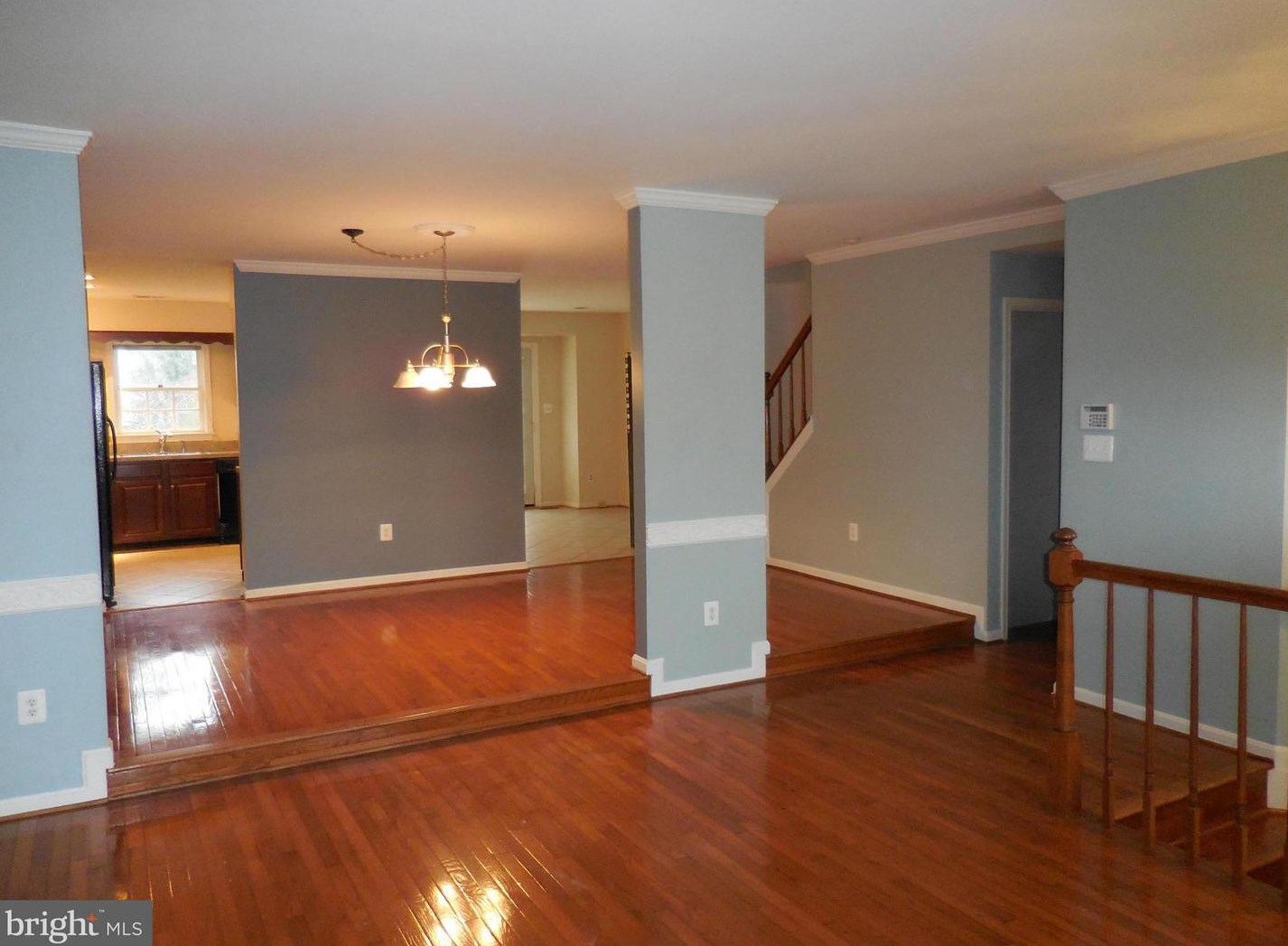 8023 Tanworth Ct, Springfield, VA 22152