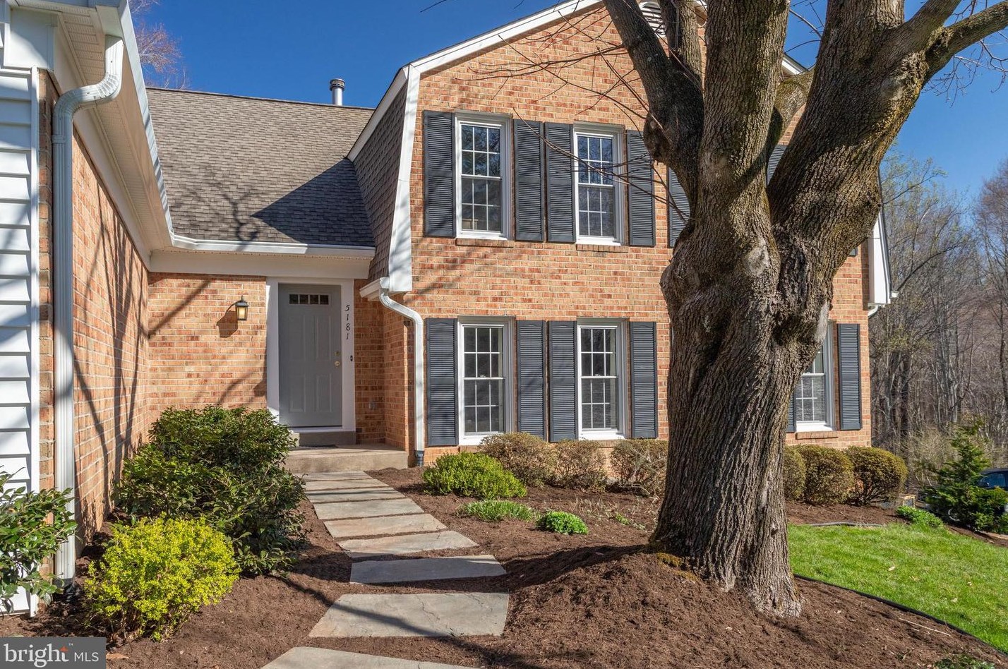 5181 Dungannon Rd, Fairfax, VA 22030-5414