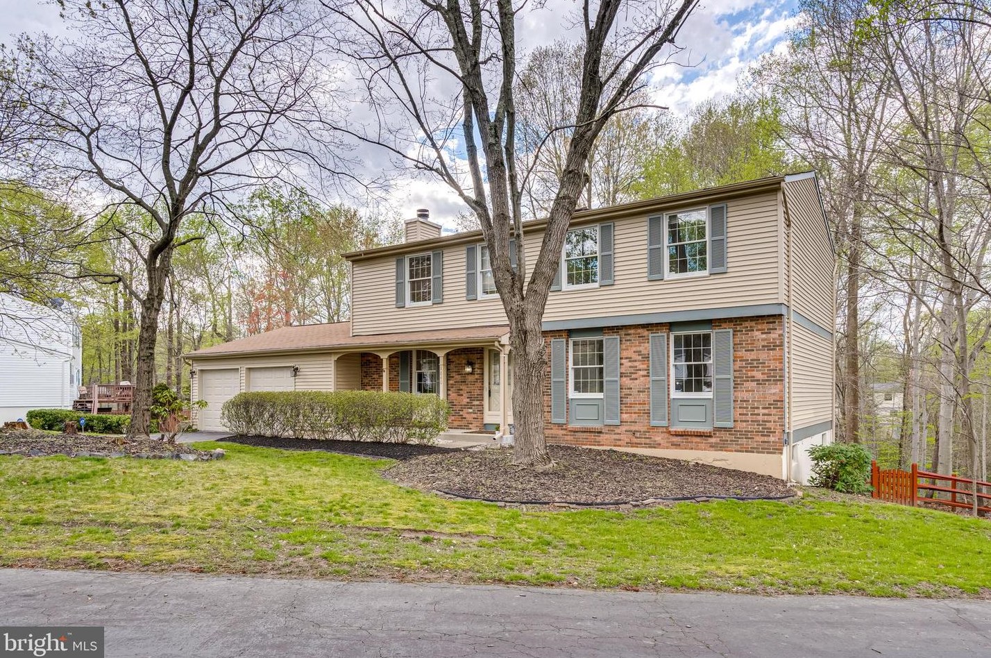 8840 Woodlawn Way, Springfield, VA 22153