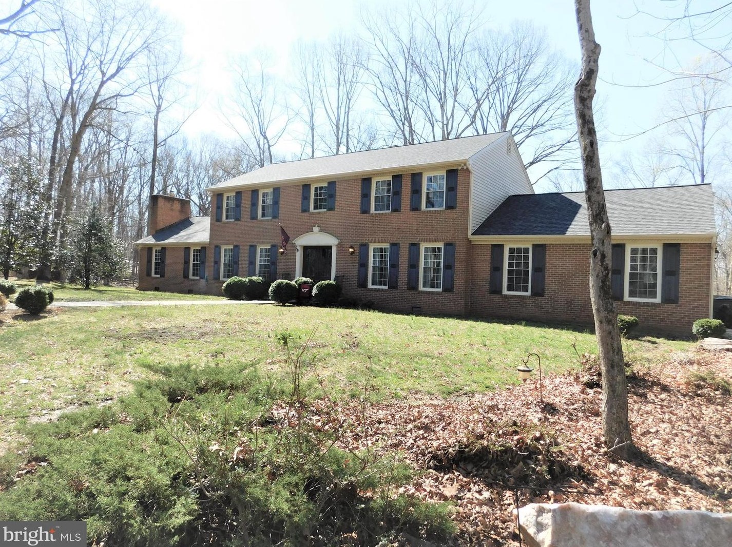 10611 Shadow Ln, Fairfax, VA 22039-2428