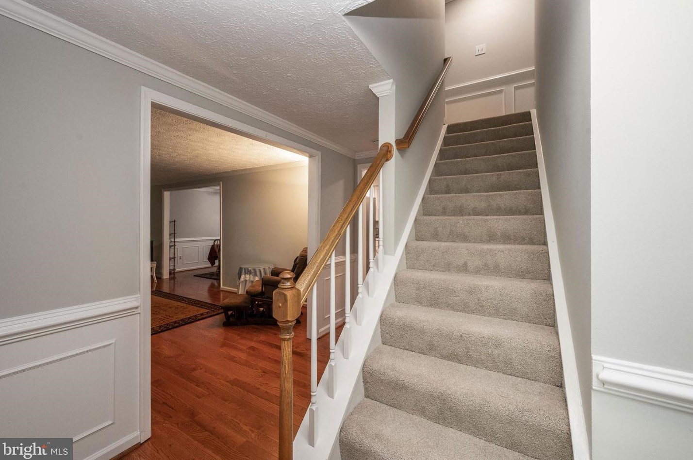8600 Marsh Ct, Springfield, VA 22153-2427