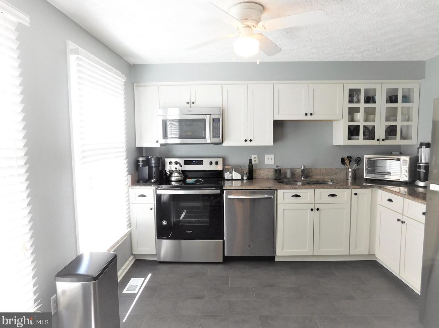 13228 Custom House Ct, Fairfax VA 22033-1311 exterior