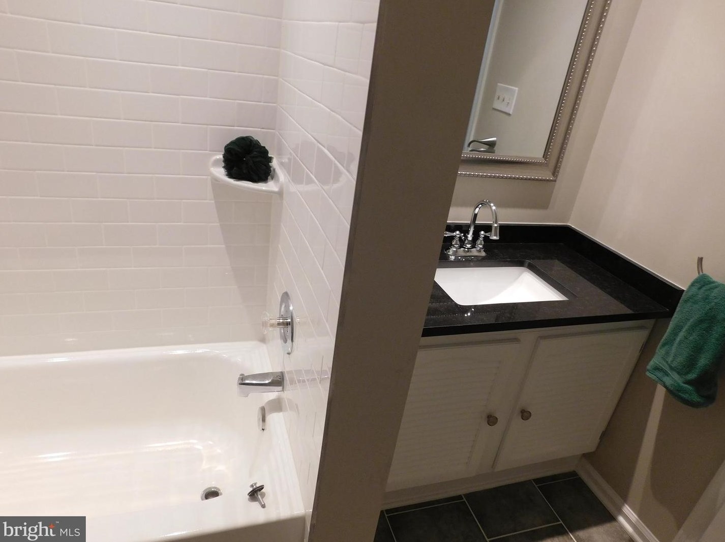 13228 Custom House Ct, Fairfax VA 22033-1311 exterior