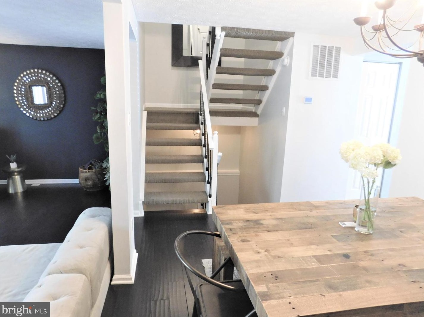 13228 Custom House Ct, Fairfax VA 22033-1311 exterior