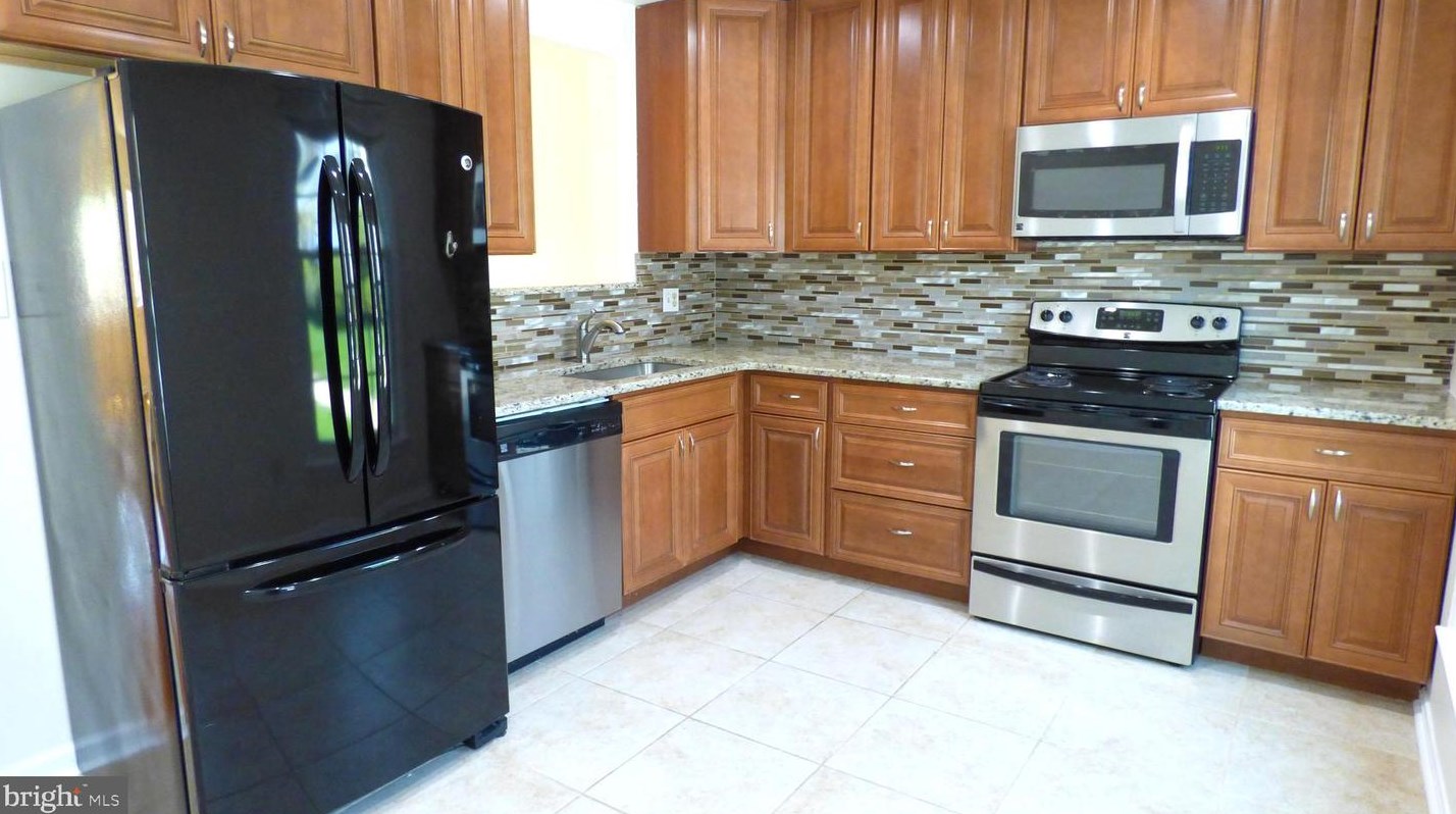 5535 Starboard Ct, Fairfax, VA 22032-4012