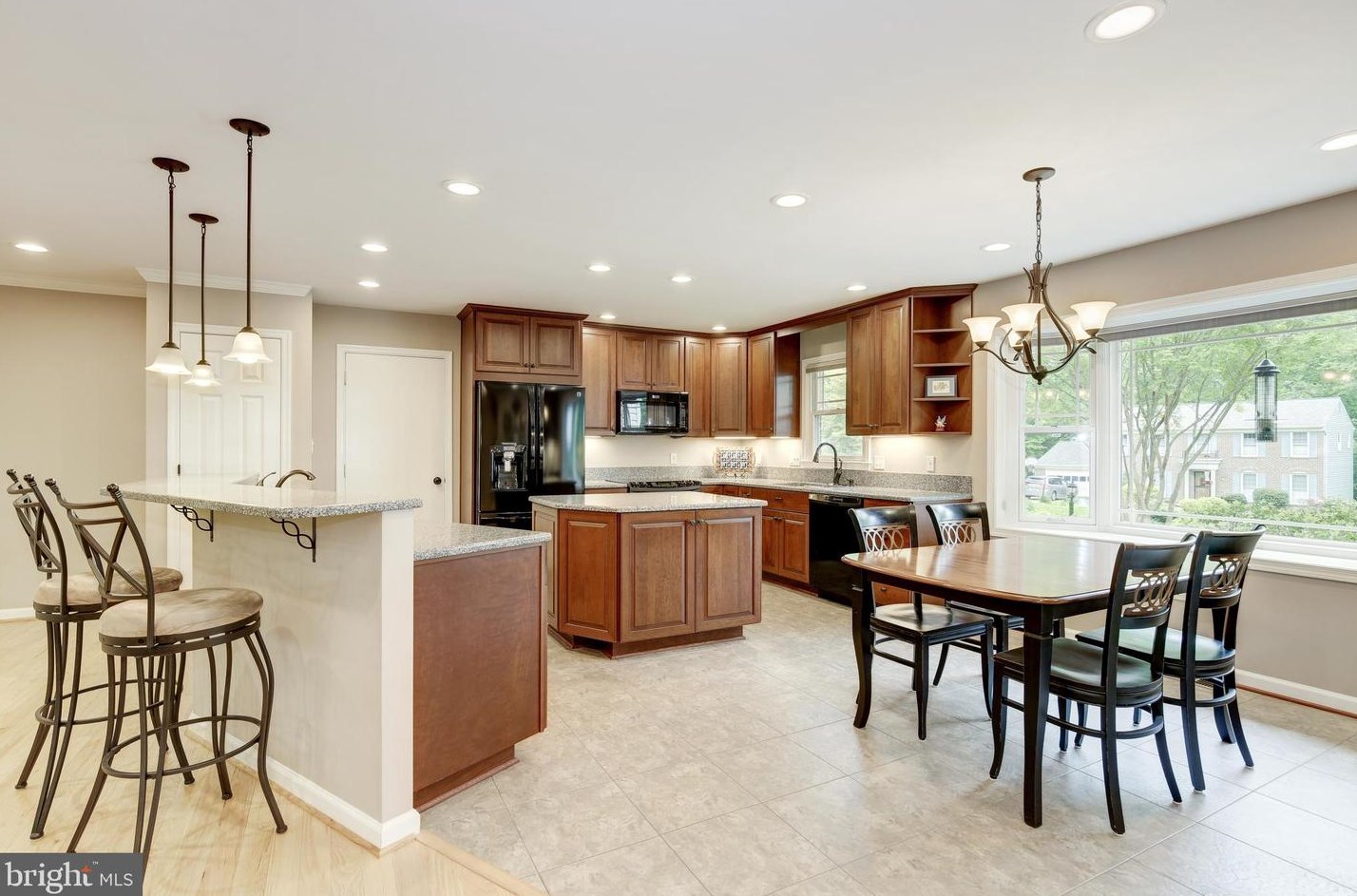 2314 Riviera Dr, Vienna, VA 22181-3115