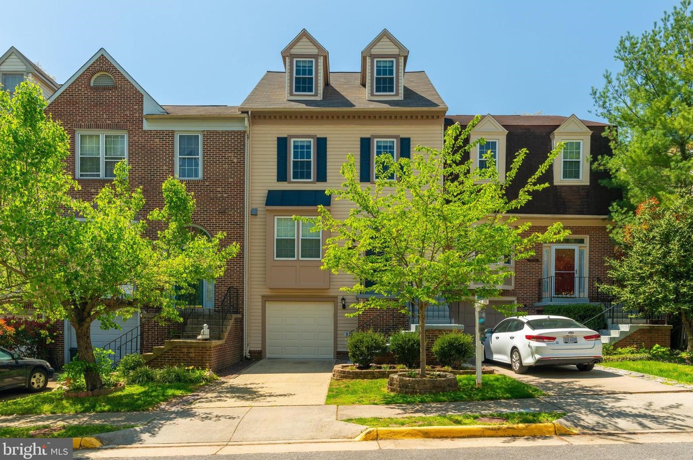 7208 Squirrel Run Ct, Springfield, VA 22152