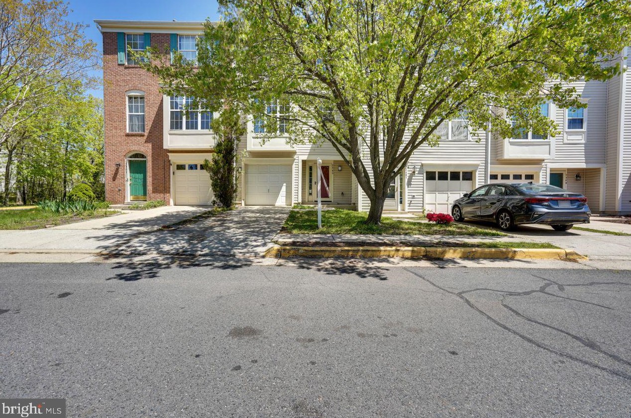 2465 Sugar Mill Way, Herndon, VA 20171