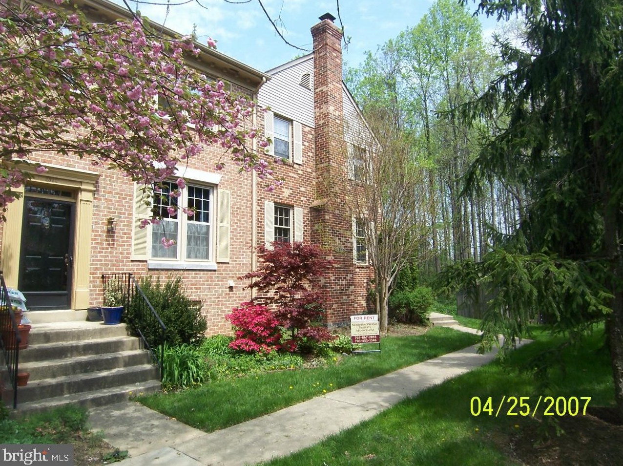 2820 Kelly Sq, Vienna, VA 22181