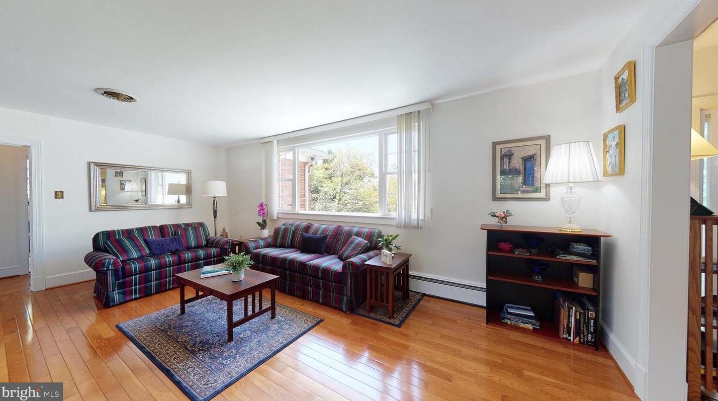 3904 Ridge Rd, Annandale, VA 22003