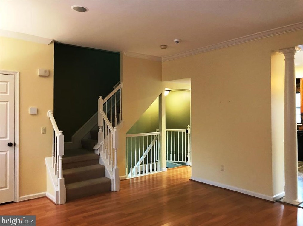 2005 Madrillon Springs Ct, Vienna VA  22182-3762 exterior