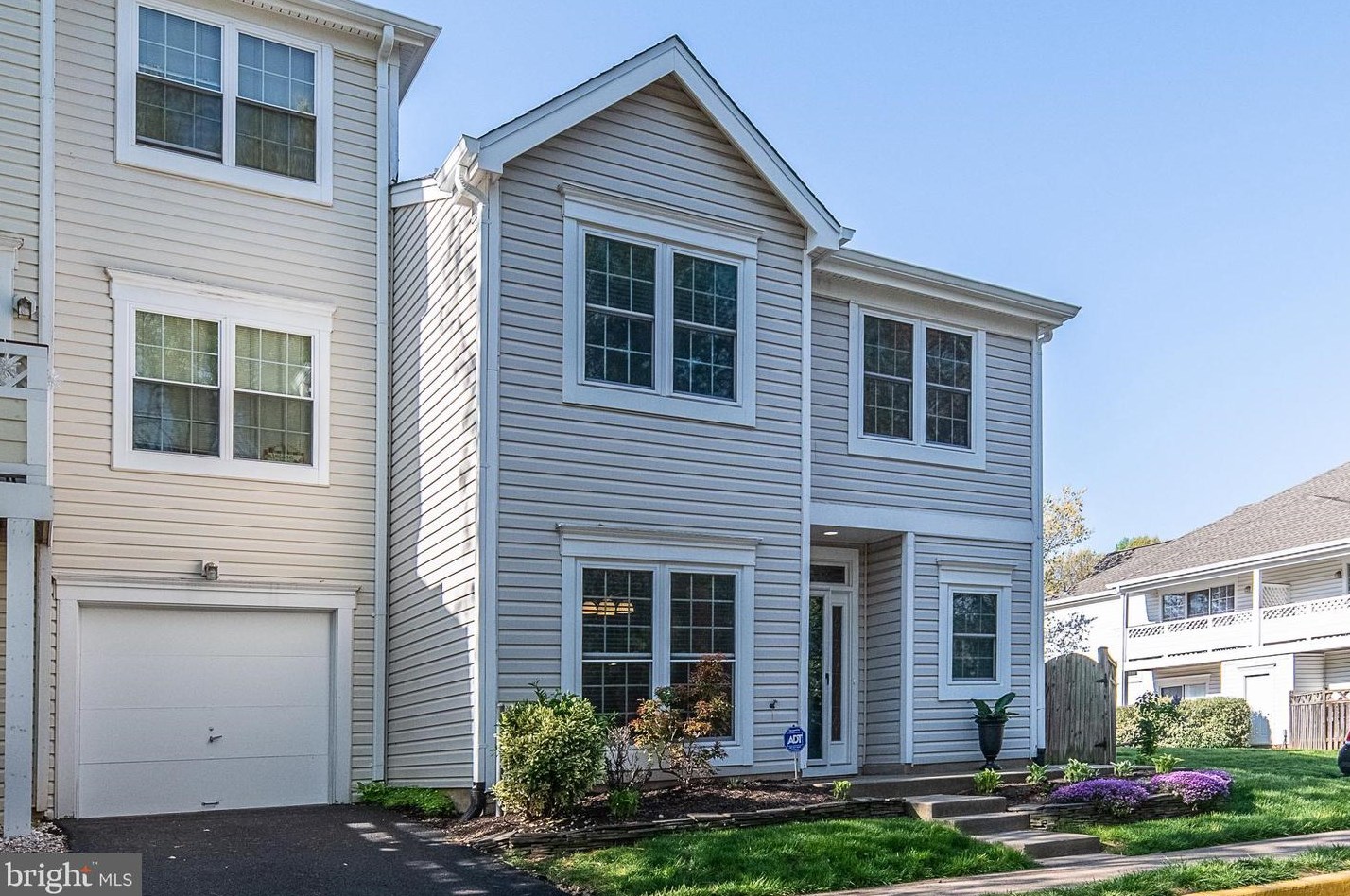 14427 Glencrest Cir, Centreville, VA 20120-4131