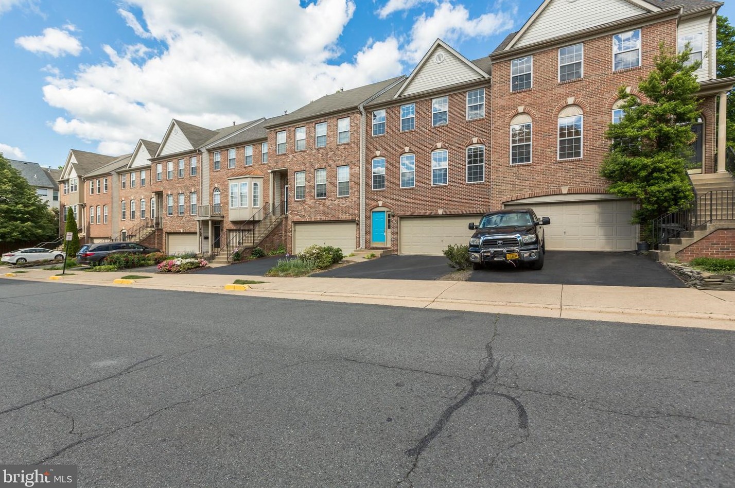 4179 Calais Point Ct, Fairfax, VA 22033-6202