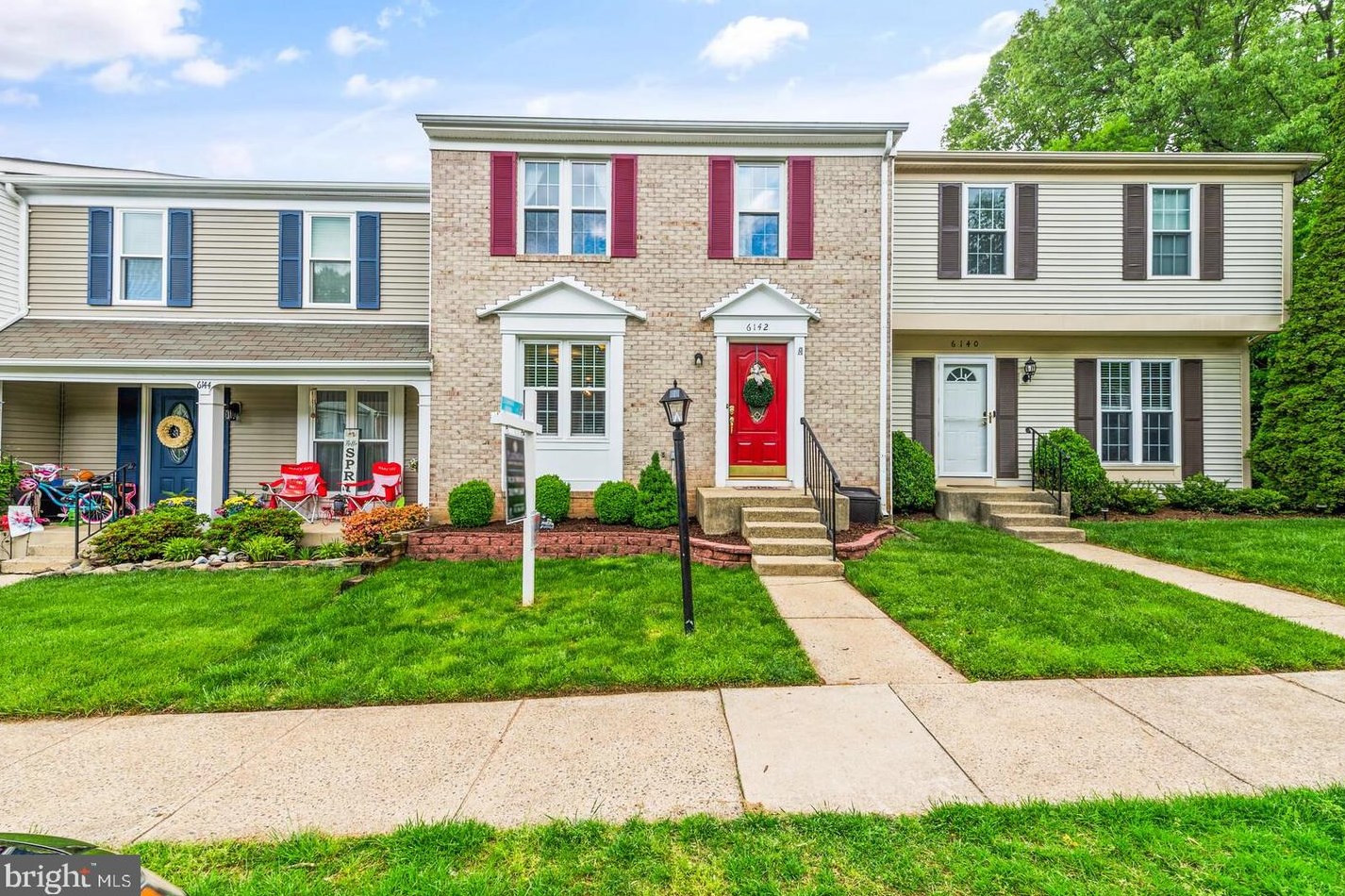 6142 Martins Landing Ct, Springfield, VA 22015-2563