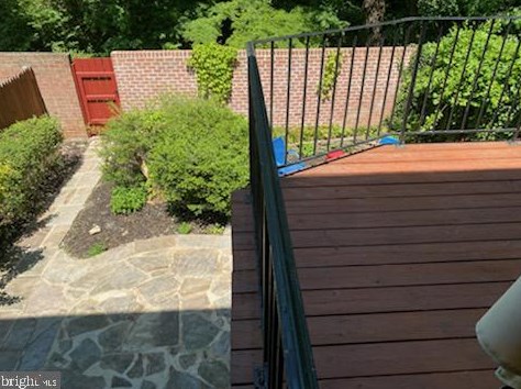 1829 Wainwright Dr, Herndon, VA 20190