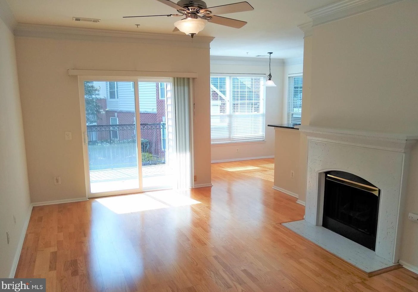 1550 Spring Gate Dr #8201, Mc Lean, VA 22102