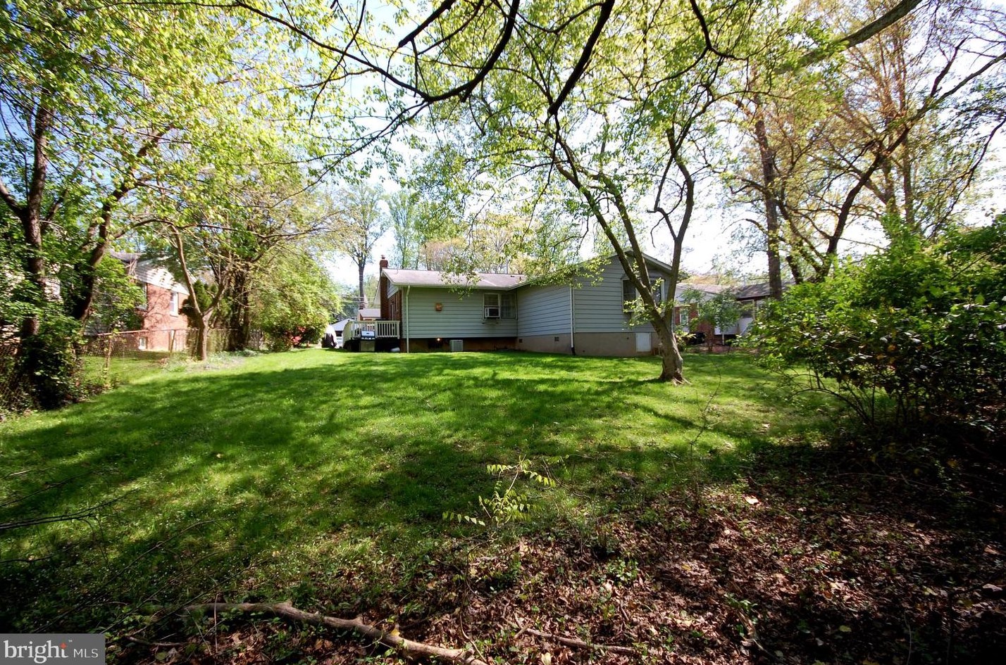909 Myers Cir, Vienna, VA 22180-6412