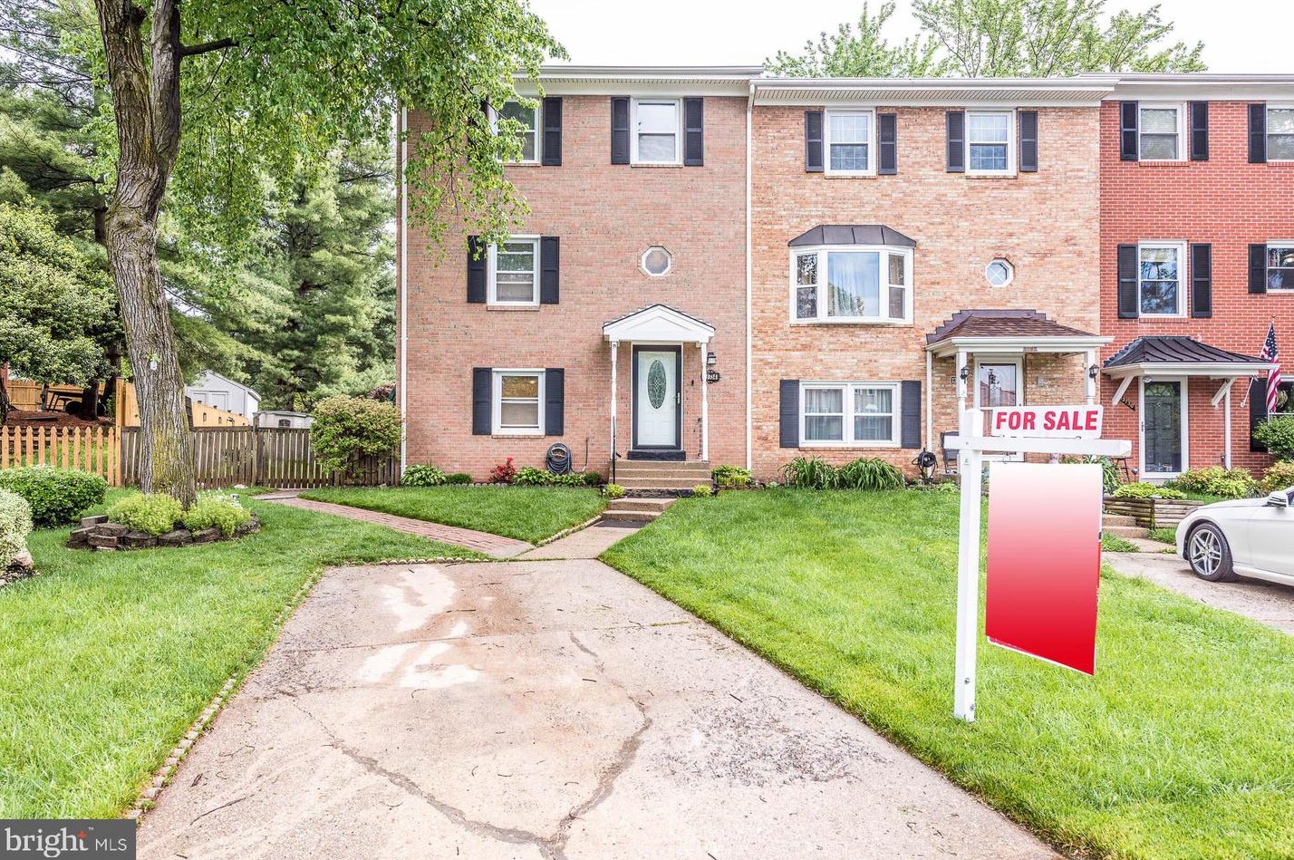 13734 Penwith Ct, Fairfax, VA 20151-3437