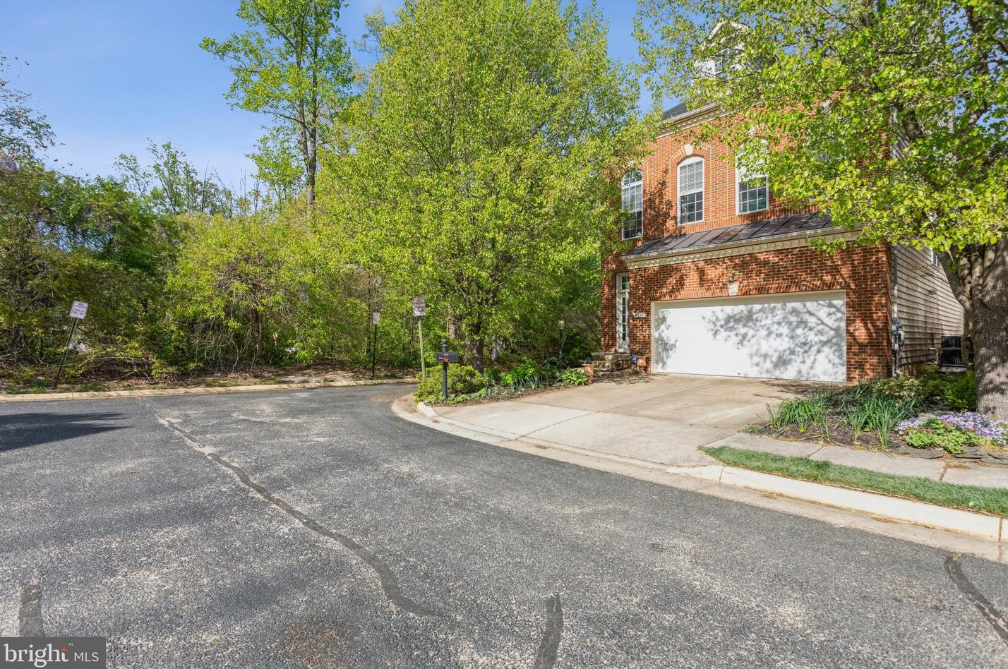 8338 Middle Ruddings Dr, Lorton, VA 22079