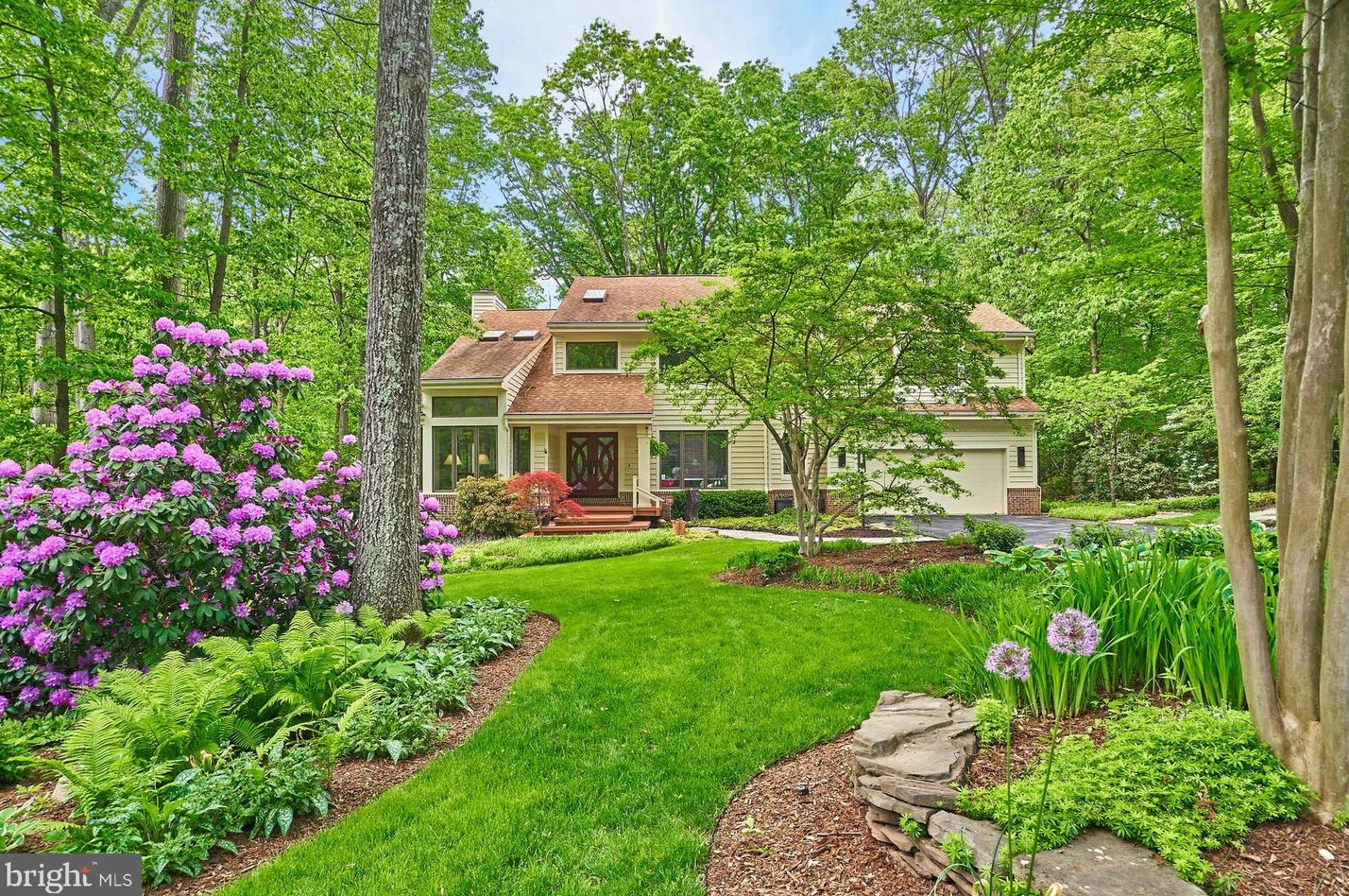 11406 Fieldstone Ln, Herndon, VA 20191