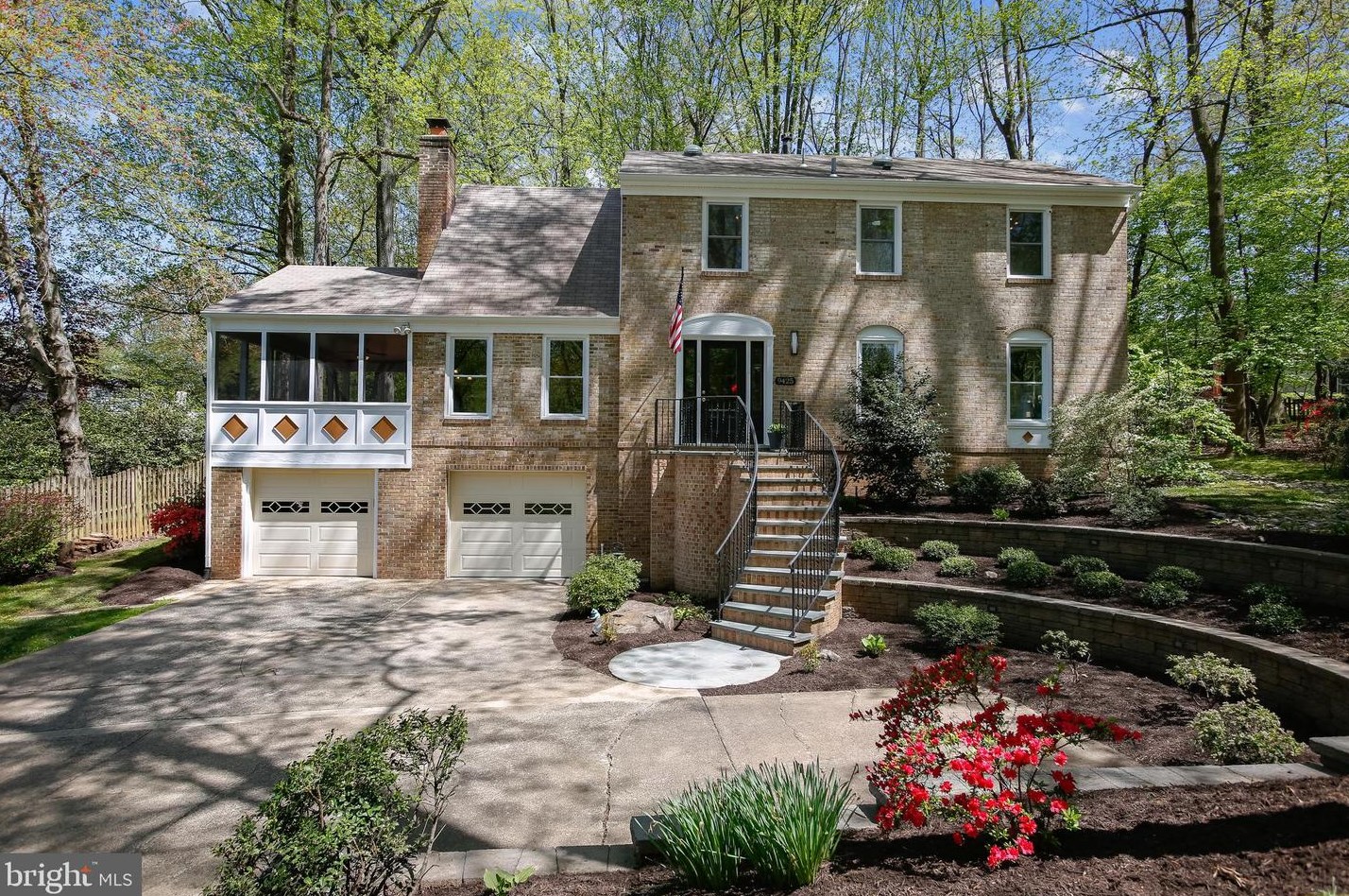 9425 Delancey Dr, Vienna, VA 22182-3411
