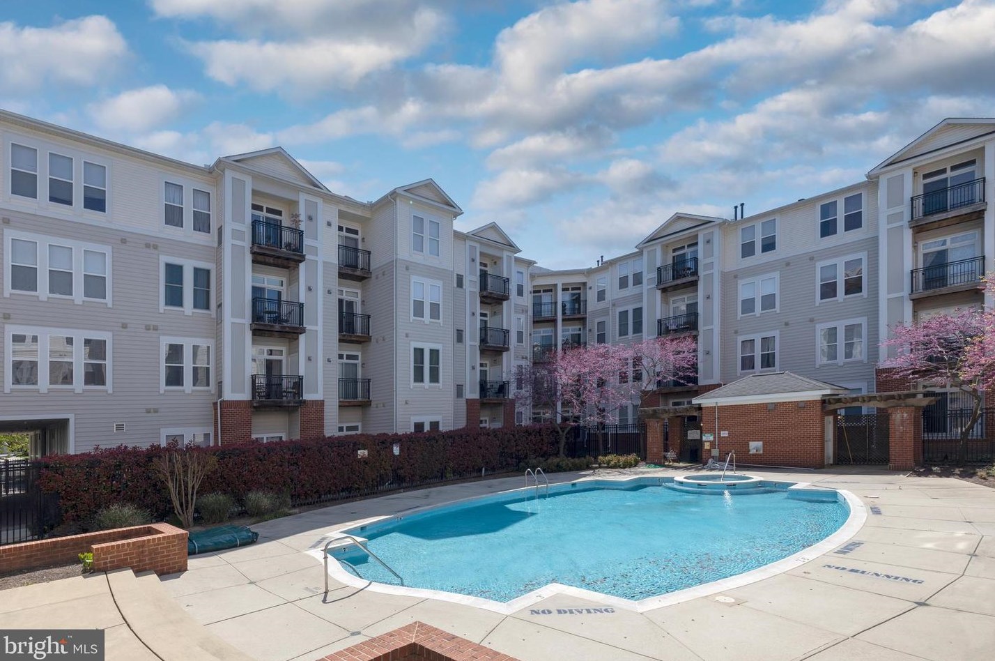 2655 Prosperity Ave, Fairfax VA  22031-4906 exterior