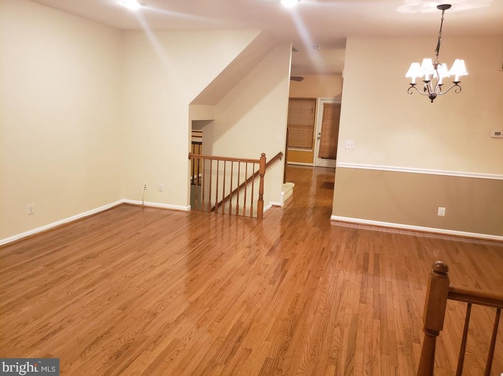 2589 James Madison Cir, Herndon, VA 20171