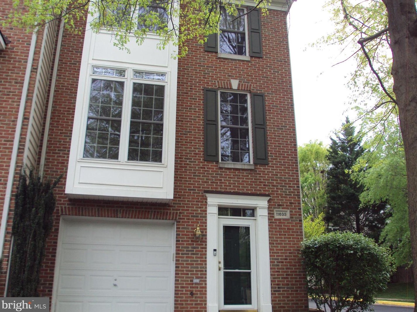 11633 Fairfax Commons Dr, Fairfax, VA 22030