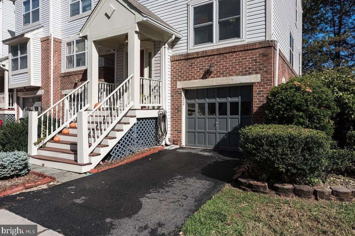 6330 Over See Ct, Springfield, VA 22152