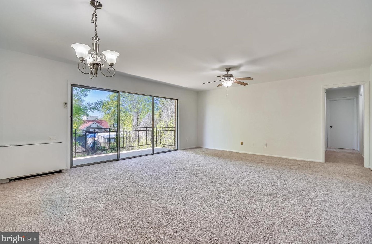 4114 Mangalore Dr #403, Annandale, VA 22003